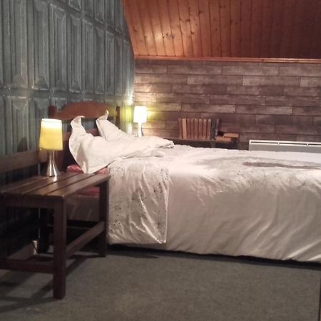 Auberge De Mandrin Dullin Bagian luar foto