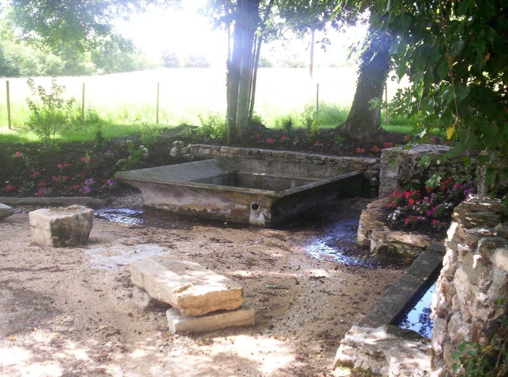 Auberge De Mandrin Dullin Bagian luar foto